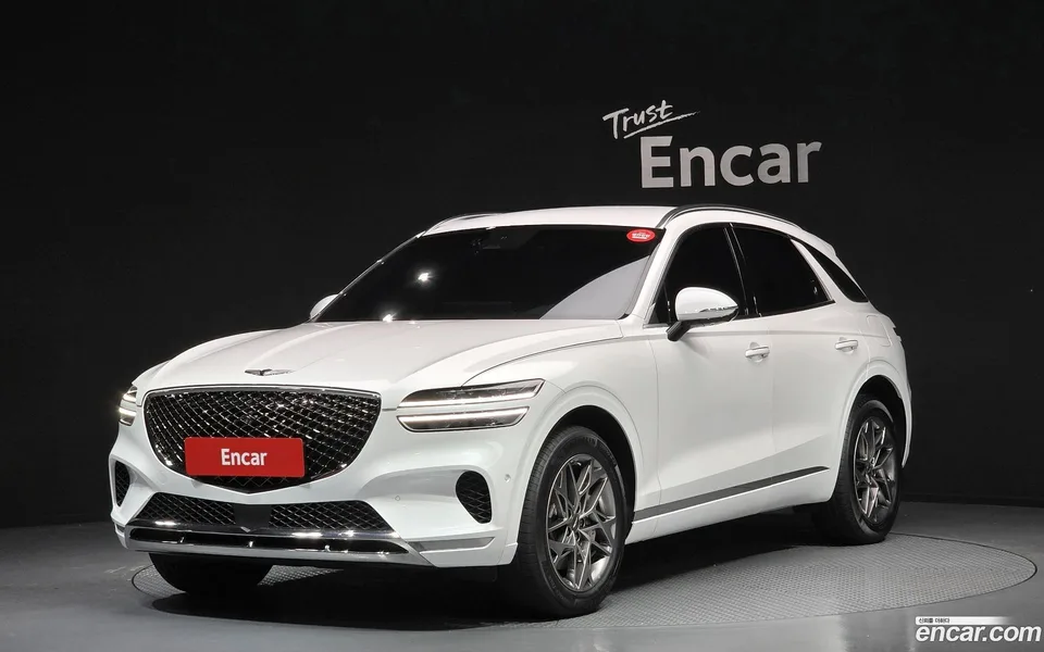 Genesis GV70 2.5T AWD 2022 — photo 1, buy with delivery to Moscow