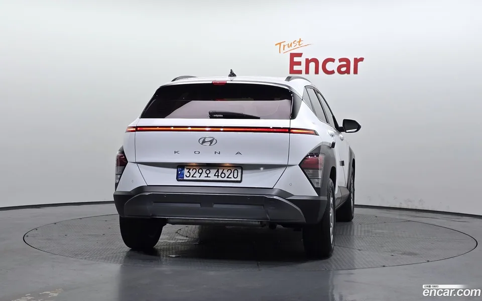 Hyundai Kona 1.6 2WD 2023 — thumbnail 4