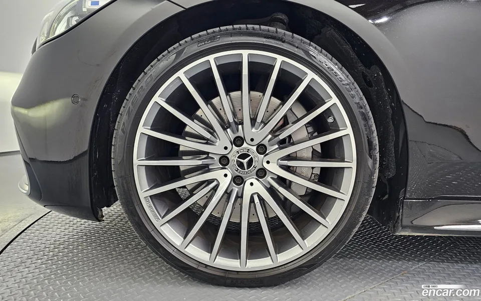 Mercedes-Benz S-Class S500L 4MATIC 2023 — thumbnail 5