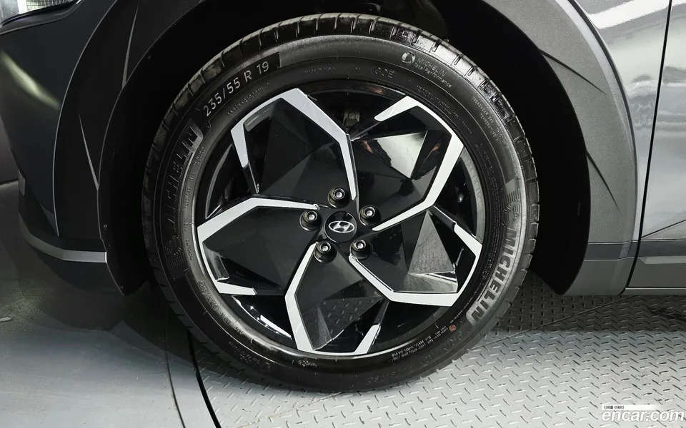 Hyundai Ioniq 5 2024 — миниатюра 5