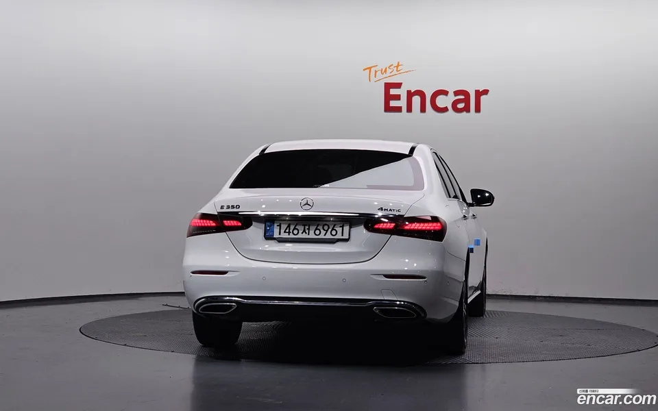 Mercedes-Benz E-Class E350 4MATIC 2022 — thumbnail 4