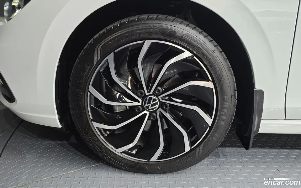 Volkswagen Golf 2.0 TDI 2024 — миниатюра 5