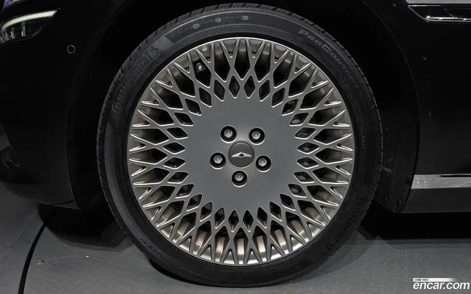 Genesis G80 3.5 AWD 2023 — thumbnail 2