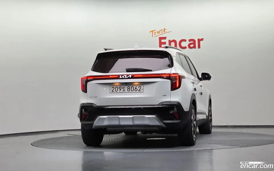 Kia Seltos 1.6 4WD 2022 — thumbnail 4