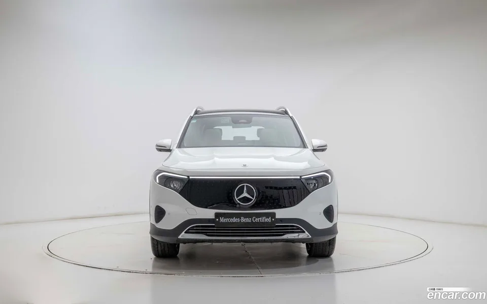 Mercedes-Benz EQB EQB300 4MATIC 2025 — thumbnail 3