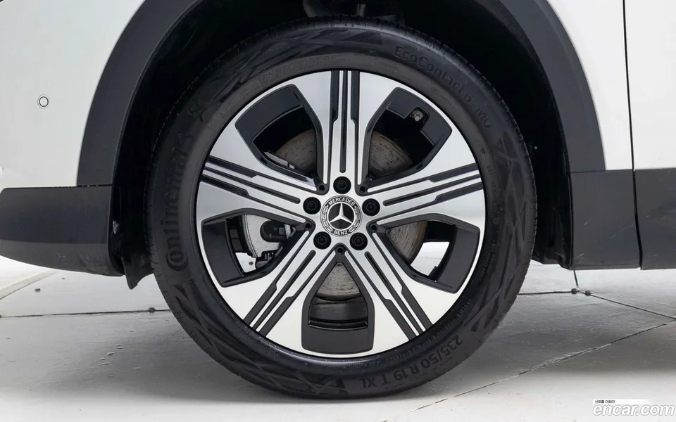 Mercedes-Benz EQB EQB300 4MATIC 2025 — thumbnail 5