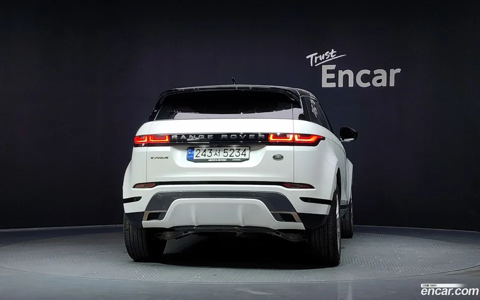 Land Rover Range Rover Evoque P250 R- SE 2023 — thumbnail 4
