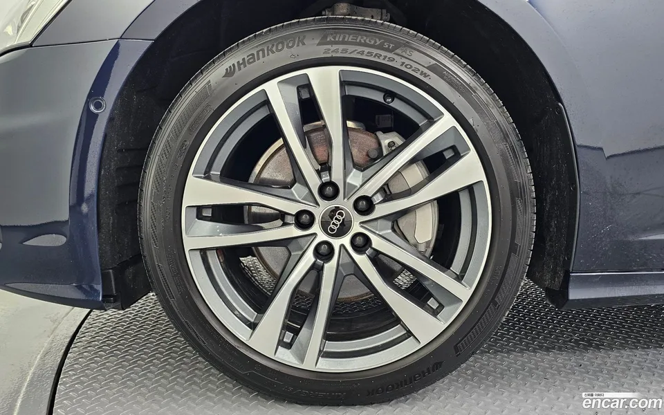 Audi A6 45 TFSI 2022 — thumbnail 2