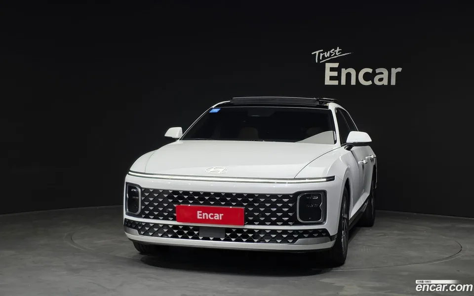 Hyundai Grandeur Hybrid 2023 — thumbnail 3