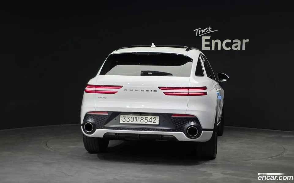Genesis GV70 2.5T 2WD 2022 — thumbnail 4