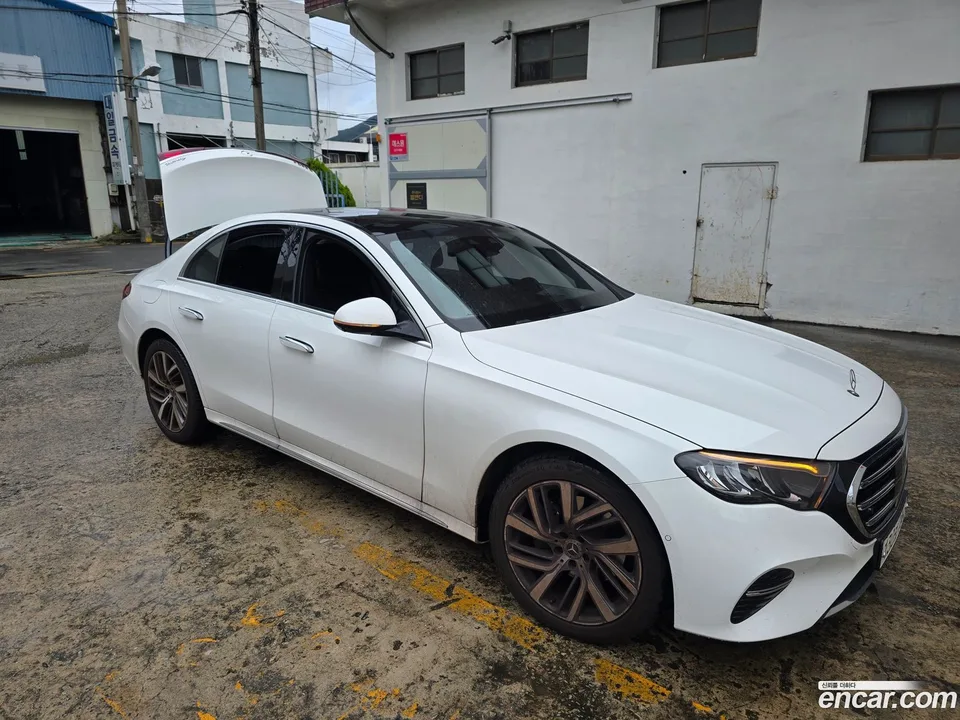 Mercedes-Benz E-Class E220d 4MATIC 2024 — photo 1, buy with delivery to Moscow