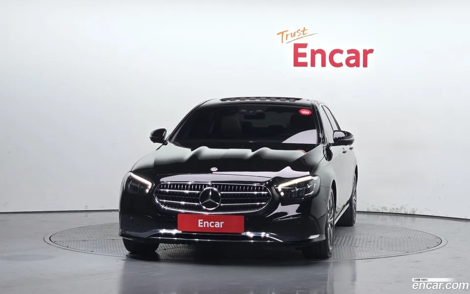 Mercedes-Benz E-Class E250 2022 — thumbnail 3