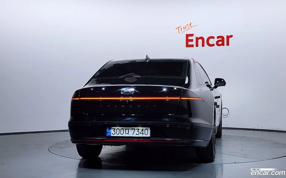 Hyundai Grandeur Hybrid 2023 — миниатюра 4