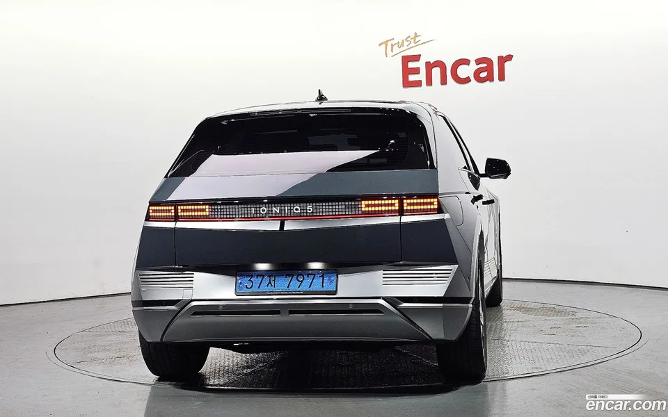 Hyundai Ioniq 5 2022 — thumbnail 4