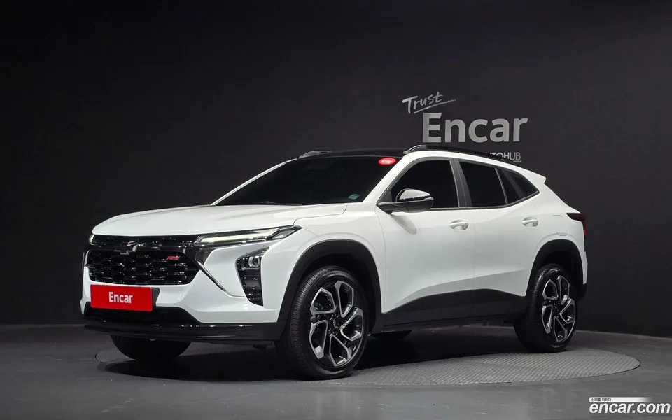 Chevrolet Trax Crossover 1.2 RS 2024 — photo 1, buy with delivery to Moscow