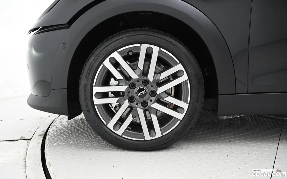 MINI Cooper C 5 2026 — миниатюра 5