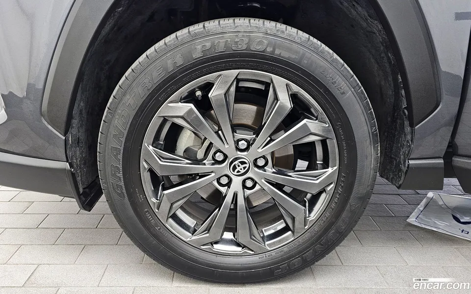Toyota RAV4 2.5 4WD 2022 — thumbnail 2