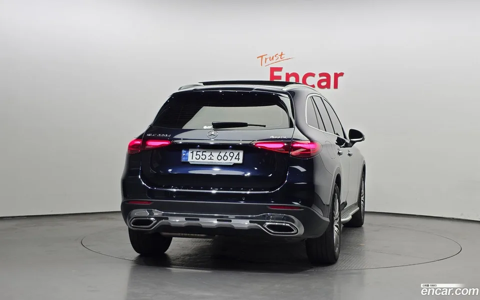 Mercedes-Benz GLC-Class GLC220 d 4MATIC 2023 — thumbnail 4