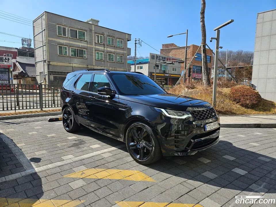 Land Rover Discovery D300 R- HSE 2023 — photo 1, buy with delivery to Moscow