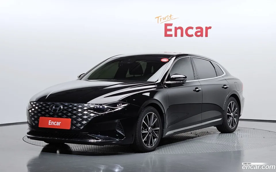 Hyundai Grandeur IG 2.5 2022 — photo 1, buy with delivery to Moscow