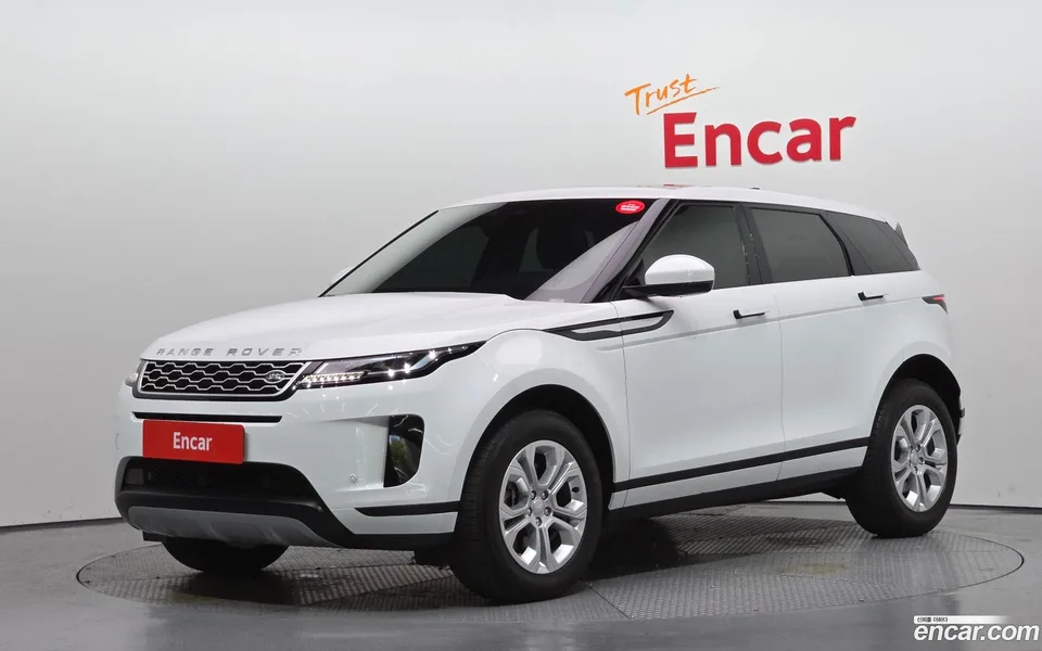Land Rover Range Rover Evoque P250 S 2023 — photo 1, buy with delivery to Moscow