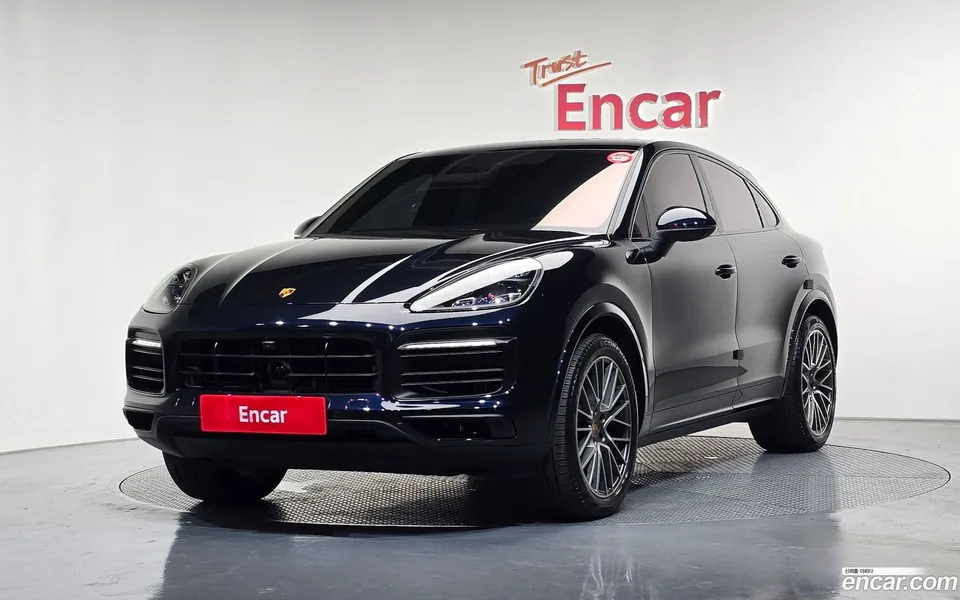 Porsche Cayenne 3.0 2023 — photo 1, buy with delivery to Moscow