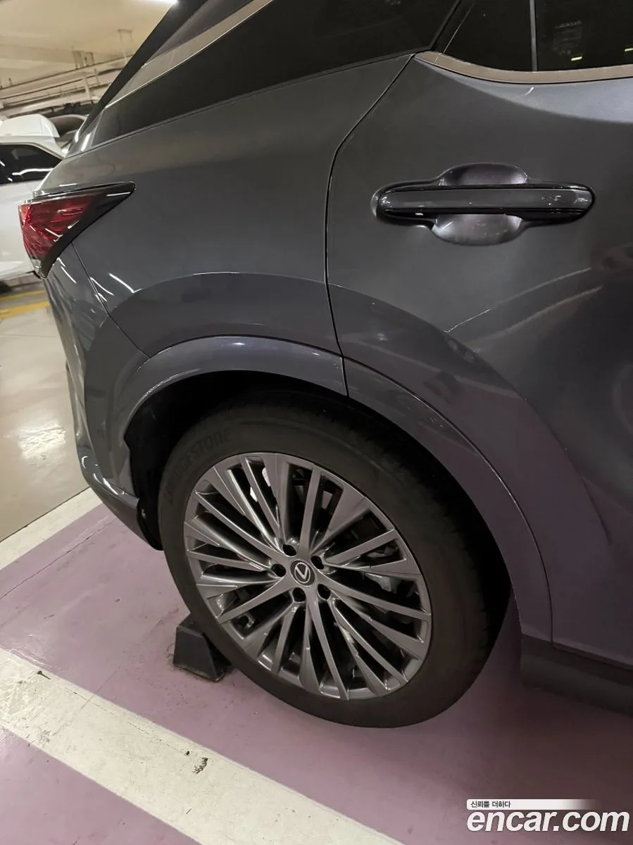 Lexus RX 350h 2024 — thumbnail 3