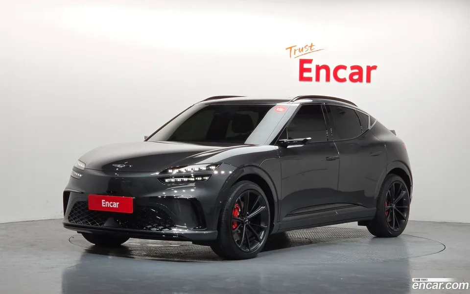 Genesis GV60 AWD 2025 — photo 1, buy with delivery to Moscow