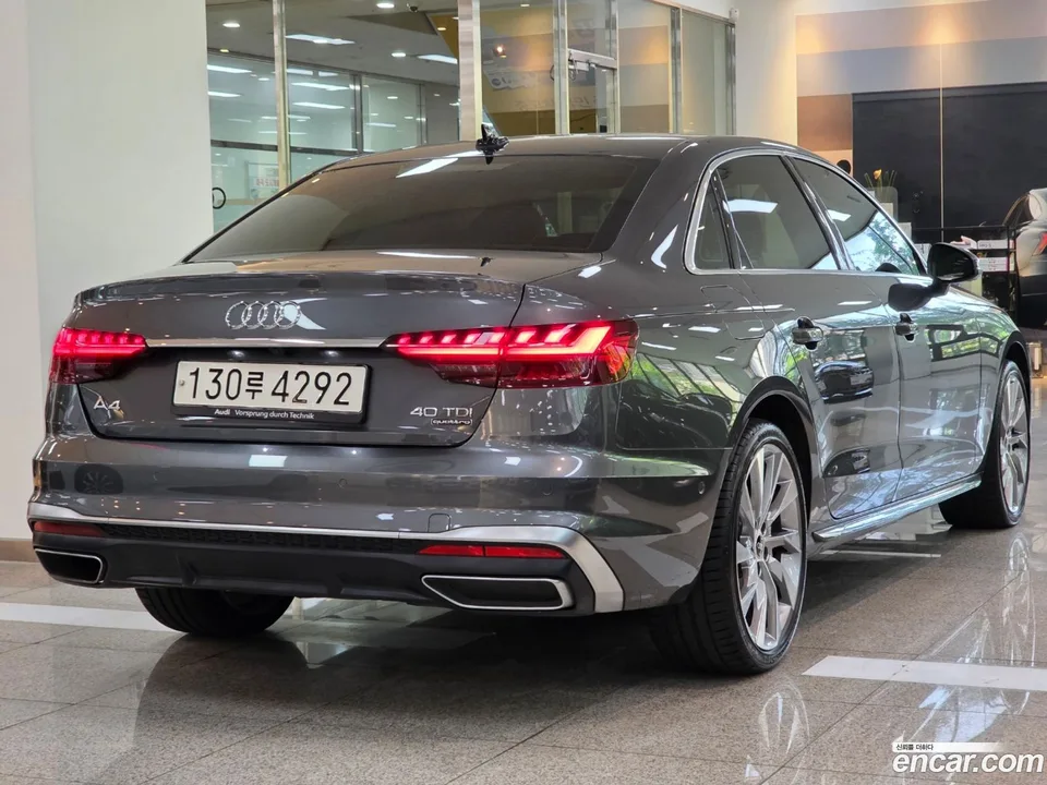 Audi A4 40 TDI 2023 — thumbnail 2