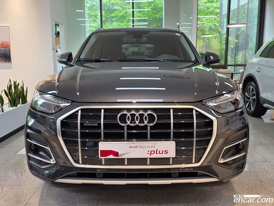 Audi Q5 45 TFSI 2023 — thumbnail 3