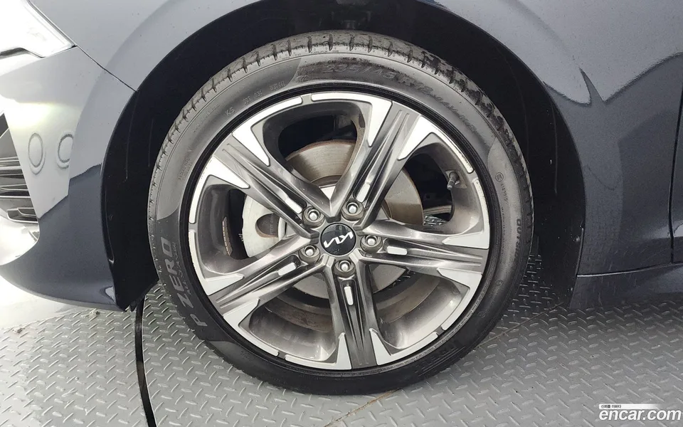 Kia K5 2.0 2023 — thumbnail 2