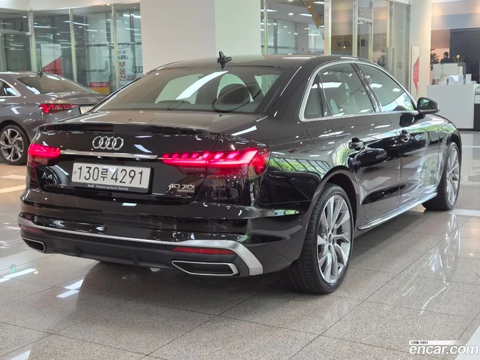 Audi A4 40 TDI 2023 — thumbnail 2