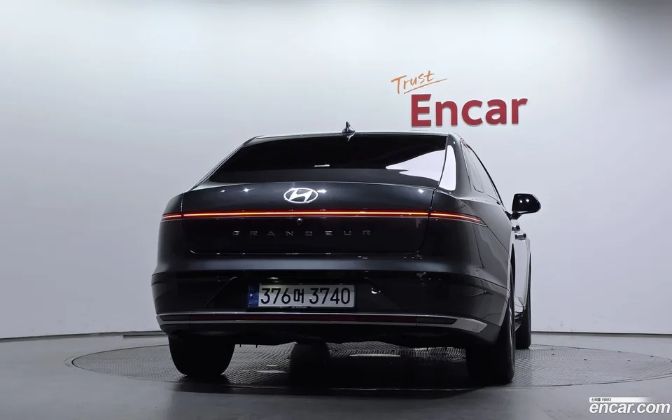 Hyundai Grandeur Hybrid 2023 — thumbnail 4