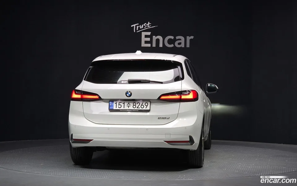 BMW 2 Series Active Tourer 218d 2024 — миниатюра 4