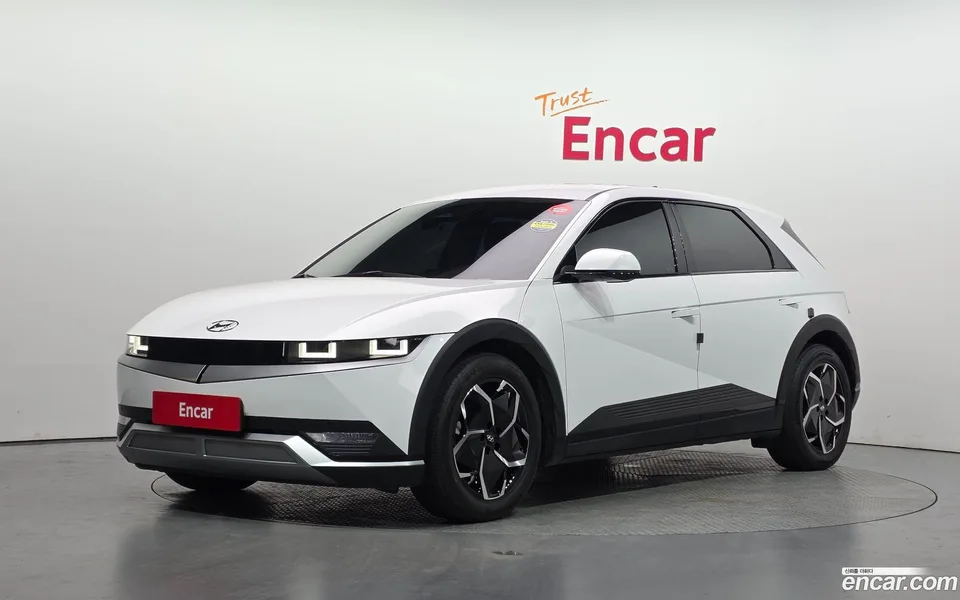 Hyundai Ioniq 5 2022 — photo 1, buy with delivery to Moscow