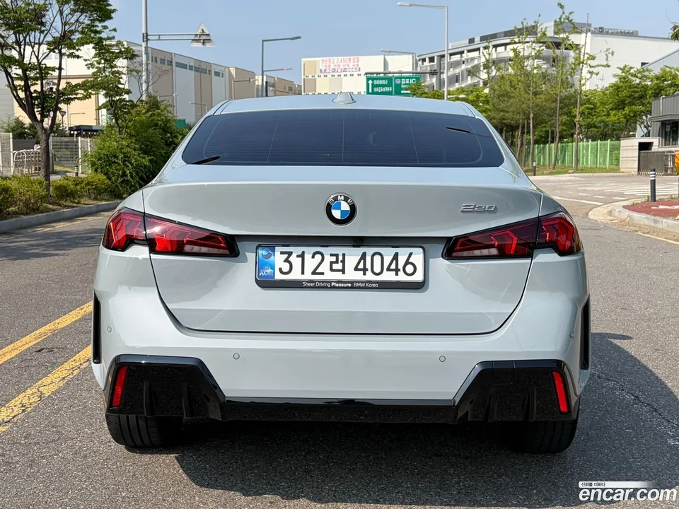 BMW 2 Series Gran Coupe 220 M 2025 — thumbnail 4