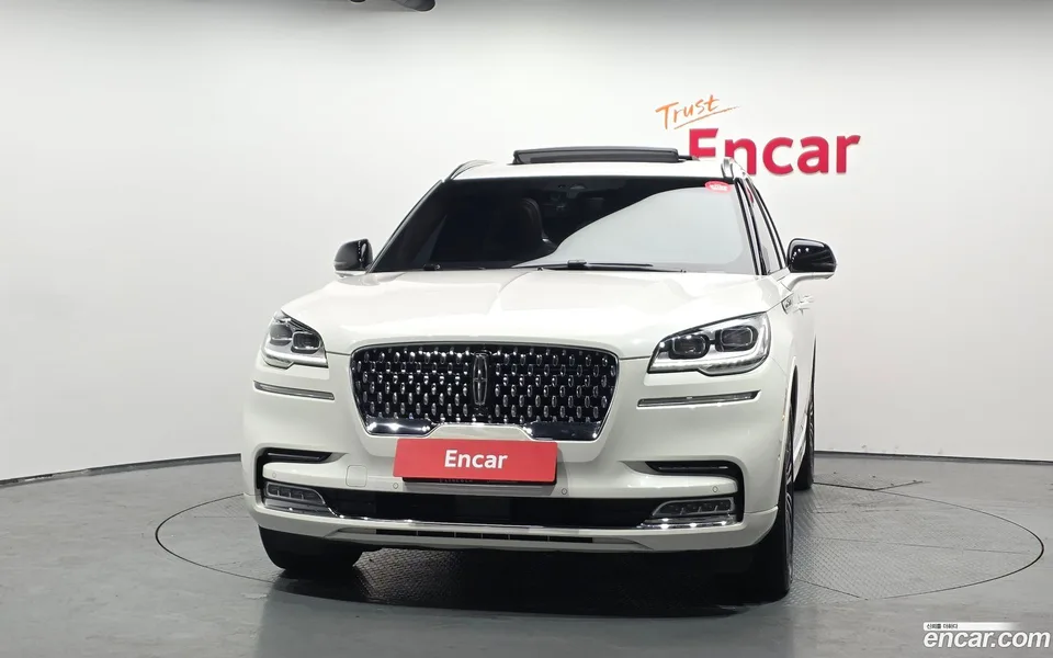 Lincoln Aviator 3.0 AWD 2023 — thumbnail 3