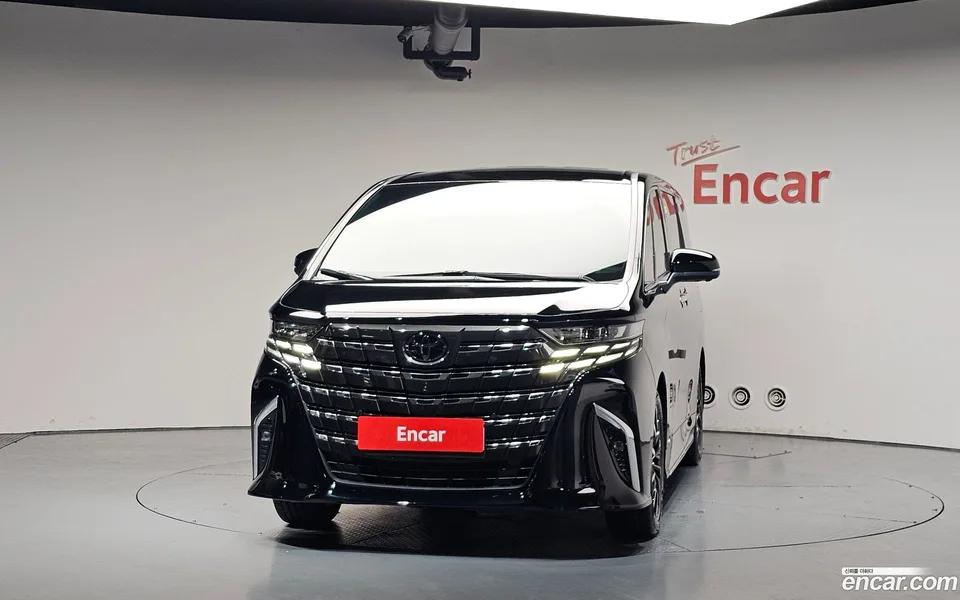 Toyota Alphard 2.5 HEV AWD 2025 — thumbnail 3