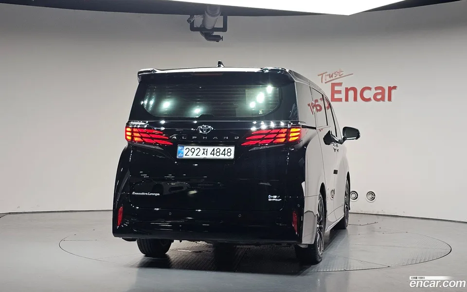 Toyota Alphard 2.5 HEV AWD 2025 — thumbnail 4