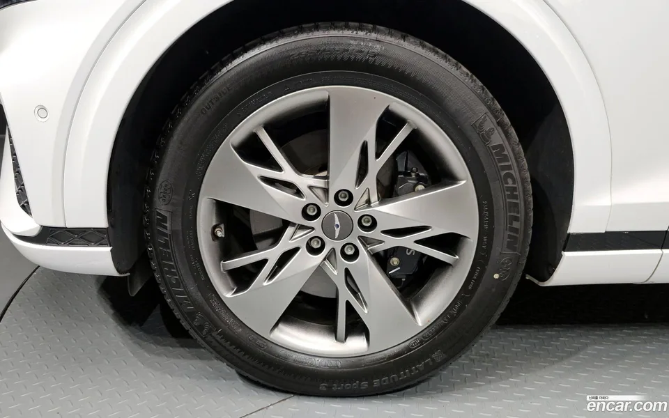 Genesis GV70 2.5T 2WD 2022 — thumbnail 5