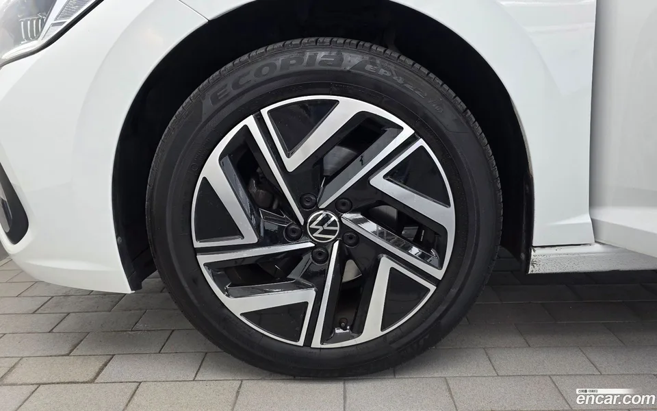Volkswagen Jetta 1.5 TSI 2023 — миниатюра 2