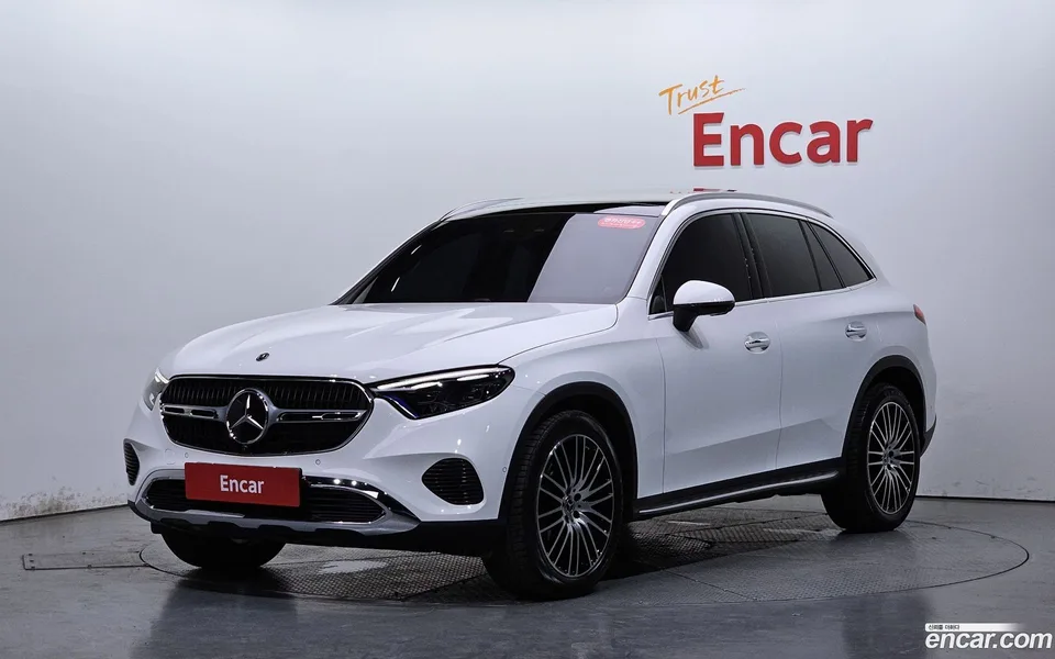 Mercedes-Benz GLC-Class GLC300 4MATIC 2025 — photo 1, buy with delivery to Moscow
