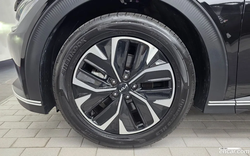 Kia EV6 2022 — thumbnail 2