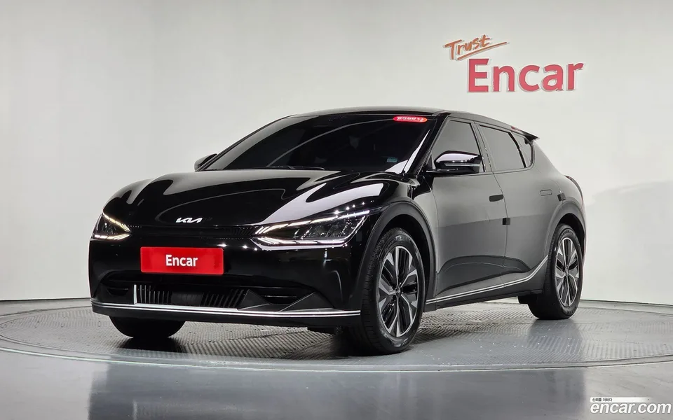Kia EV6 2022 — photo 1, buy with delivery to Moscow