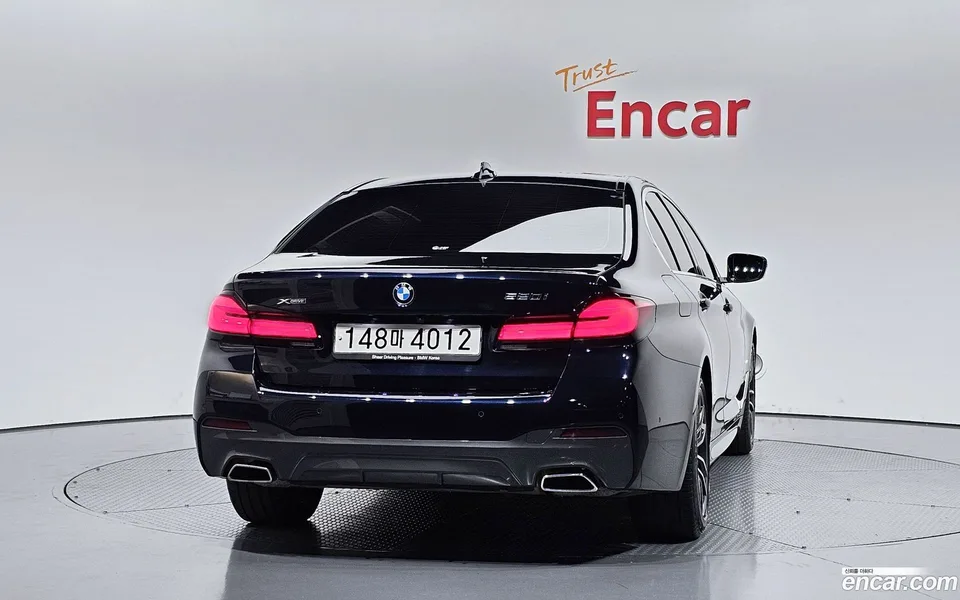 BMW 5 Series 520i M 2022 — миниатюра 4