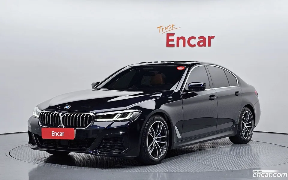 BMW 5 Series 520i M 2022 — photo 1, buy with delivery to Moscow