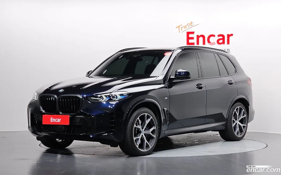 BMW X5 xDrive 40i M 2025 — photo 1, buy with delivery to Moscow