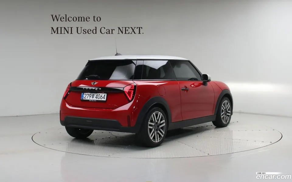 MINI Cooper C 2025 — thumbnail 4