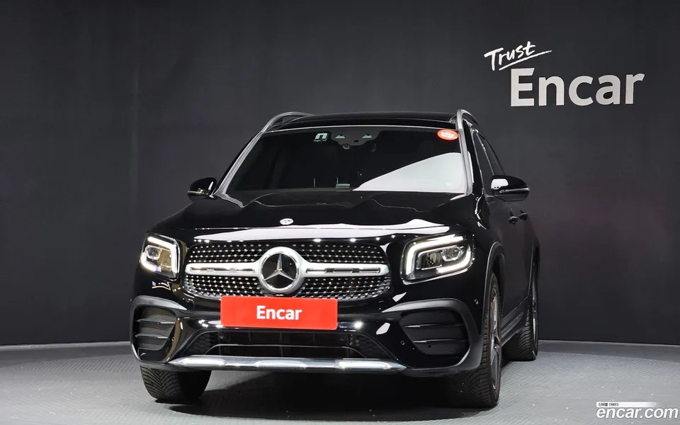 Mercedes-Benz GLB-Class GLB250 4MATIC 2023 — thumbnail 3
