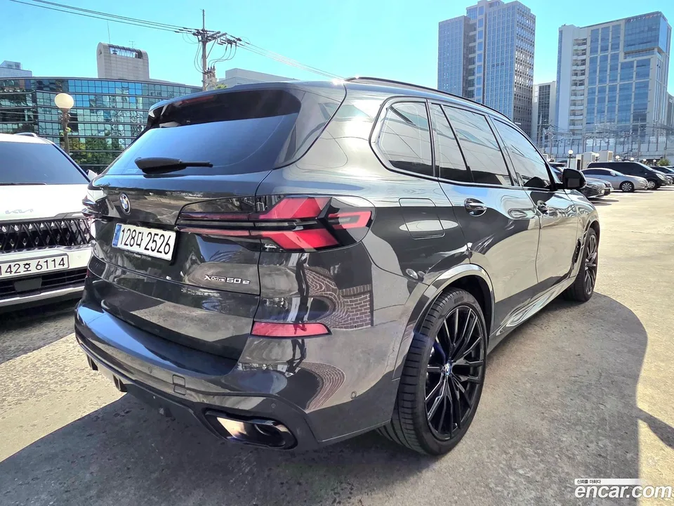 BMW X5 xDrive 50e M 2024 — thumbnail 2